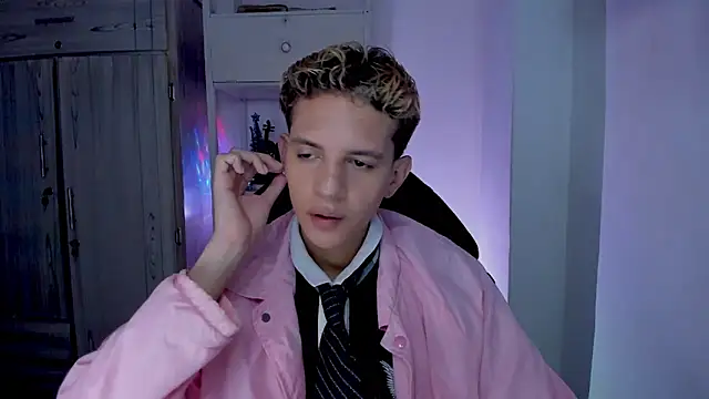 tylernova online show from 19, 1, 2026