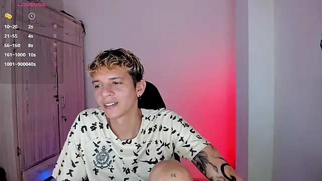 tylernova online show from 11, 4, 2026