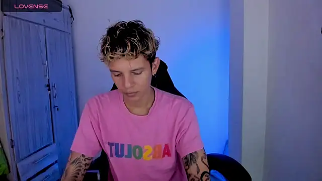 tylernova online show from 14, 4, 2026