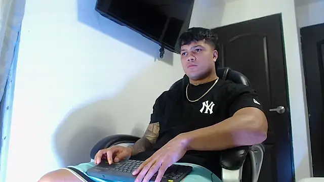 Boyhot 00 online show from 26, 10, 2025