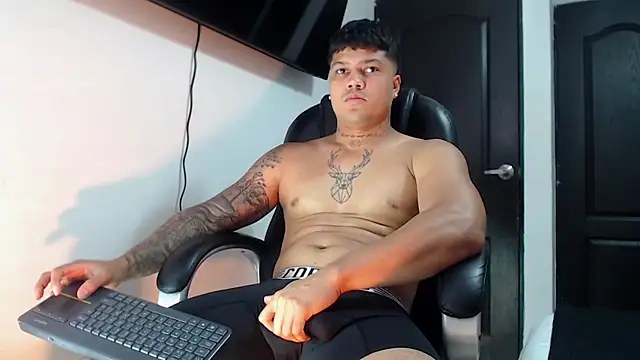 Boyhot 00 online show from 7, 11, 2025