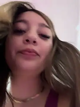   Lorelain   online show from 21, 12, 2025