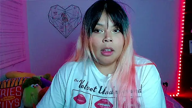 EllieMoonX online show from 3, 2, 2026