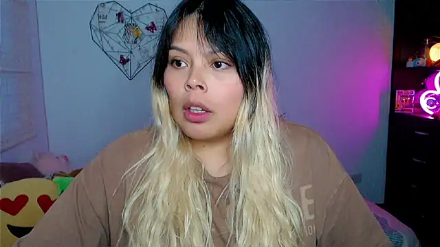 EllieMoonX online show from 15, 4, 2026