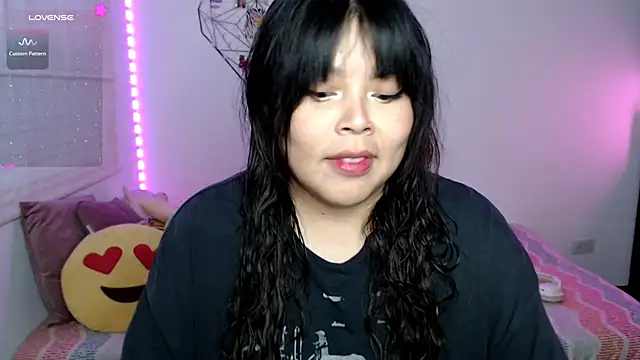 Snapshot of EllieMoonX chatting on 17, 7, 2026 EllieMoonX online show from 17, 7, 2026