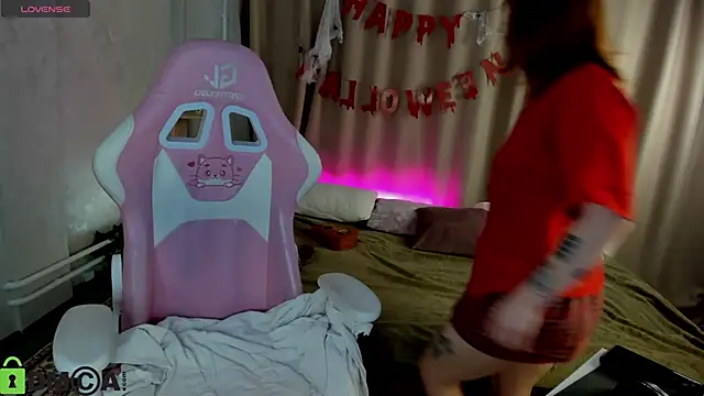 Snapshot of Rene_Shine chatting on 1, 11, 2025 Rene Shine online show from 1, 11, 2025