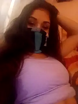 Snapshot of lorina202 chatting on 4, 11, 2025 lorina202 online show from 4, 11, 2025