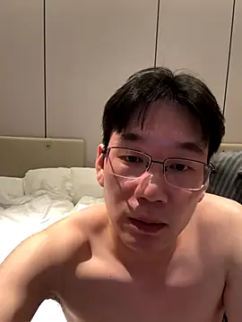 Snapshot of zhenzhen666 chatting on 8, 11, 2025 zhenzhen666 online show from 8, 11, 2025