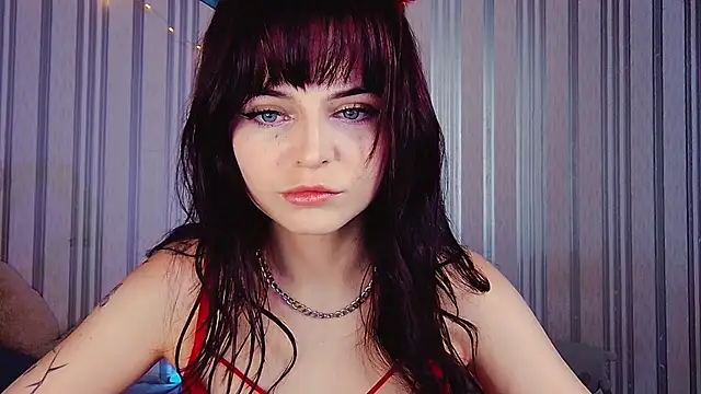 ArianaLight online show from 19, 7, 2026