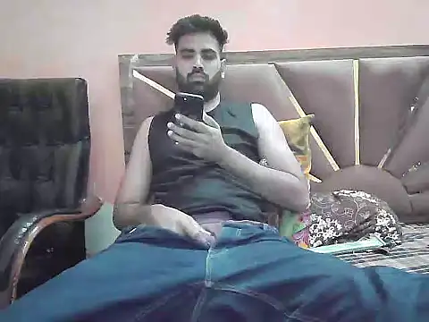 Snapshot of AlexSexMex123 chatting on 13, 10, 2025 AlexSexMex123 online show from 13, 10, 2025
