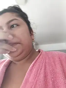 Snapshot of solnechka1 chatting on 16, 10, 2025 solnechka1 online show from 16, 10, 2025