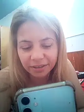 Snapshot of Campanita9 chatting on 9, 10, 2025 Campanita9 online show from 9, 10, 2025