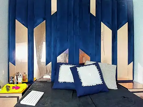 Perla Jonhson Rs online show from 28, 10, 2025