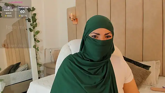  naylaa  online show from 29, 11, 2025