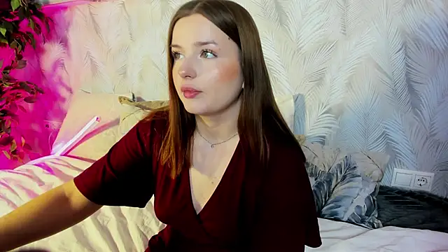 Maria Reiiden online show from 24, 10, 2025