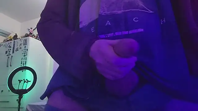 Snapshot of tykun chatting on 18, 12, 2025 tykun online show from 18, 12, 2025