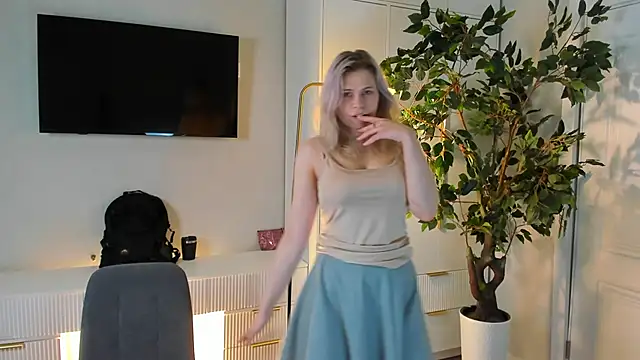 Snapshot of GeorginaPulgarin chatting on 14, 10, 2025 GeorginaPulgarin online show from 14, 10, 2025
