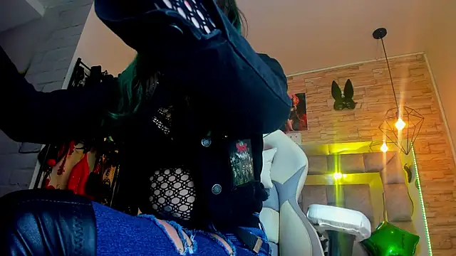 Evangelinejoness  online show from 31, 3, 2026