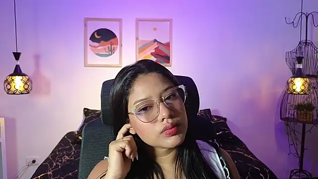 Snapshot of natachacole chatting on 14, 10, 2025 natachacole online show from 14, 10, 2025