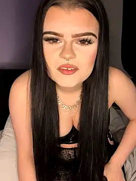 Snapshot of StarKatzz chatting on 14, 10, 2025 StarKatzz online show from 14, 10, 2025