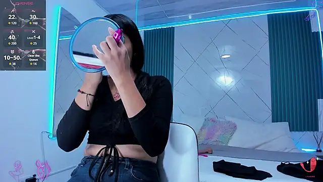 Briseida-White online show from 3, 11, 2025