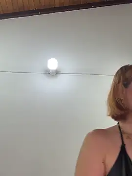 Snapshot of Adeline_1 chatting on 20, 12, 2025 Adeline 1 online show from 20, 12, 2025