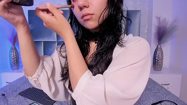 HollyPeach online show from 15, 7, 2026