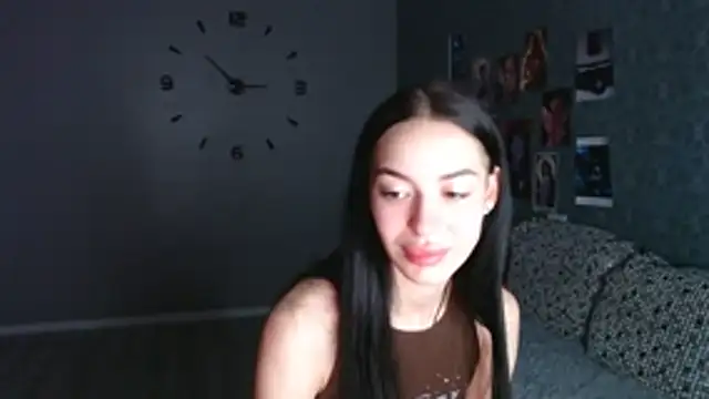 Daphne Darkthorn online show from 25, 10, 2025