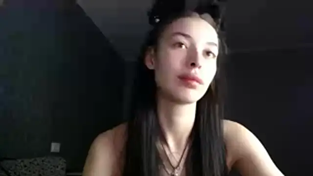 Daphne Darkthorn online show from 26, 11, 2025