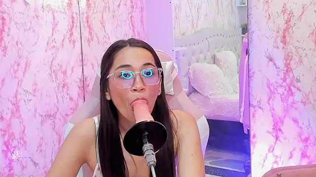 GabbiePrice online show from 11, 10, 2025