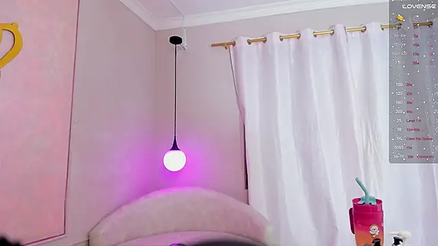 Snapshot of Belindamuller chatting on 18, 10, 2025 Belindamuller online show from 18, 10, 2025