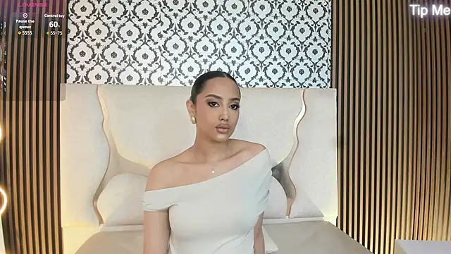 Snapshot of BEELLA_TAY1 chatting on 23, 10, 2025 BEELLA TAY1 online show from 23, 10, 2025