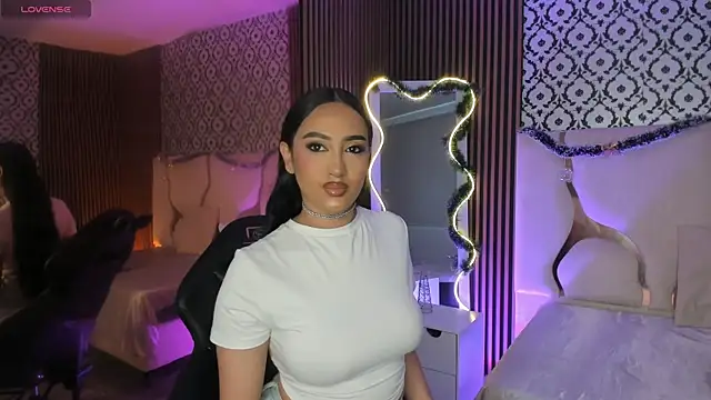 Snapshot of BEELLA_TAY1 chatting on 27, 11, 2025 BEELLA TAY1 online show from 27, 11, 2025