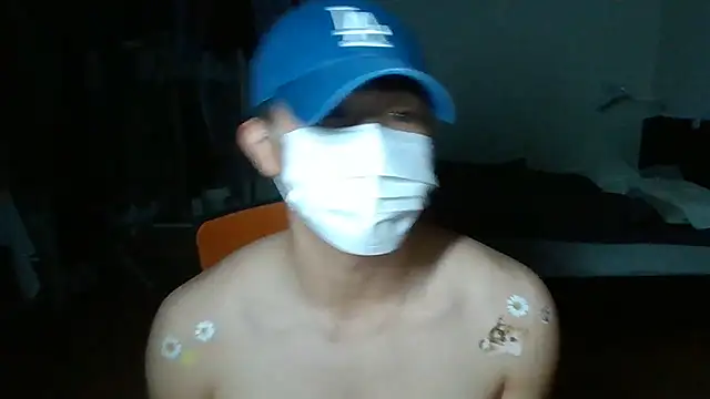 Snapshot of koreanboy2121 chatting on 18, 6, 2026 koreanboy2121 online show from 18, 6, 2026