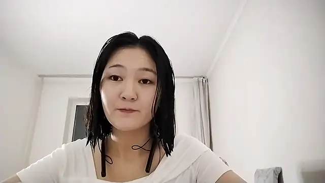 Snapshot of Lyndasilk chatting on 16, 10, 2025 Lyndasilk online show from 16, 10, 2025