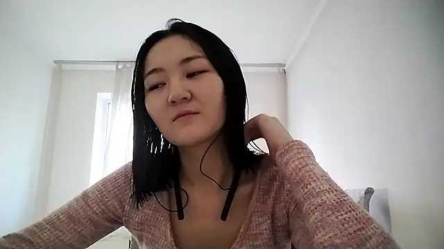 Snapshot of Lyndasilk chatting on 20, 11, 2025 Lyndasilk online show from 20, 11, 2025