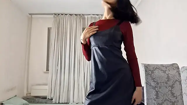 Snapshot of Lyndasilk chatting on 30, 11, 2025 Lyndasilk online show from 30, 11, 2025