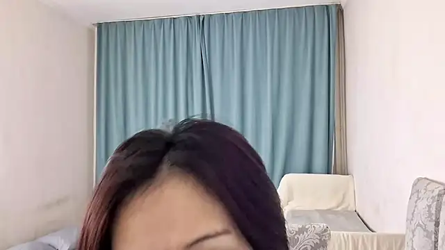 Lyndasilk online show from 17, 4, 2026