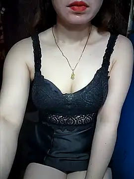 LeanaLy online show from 9, 11, 2025