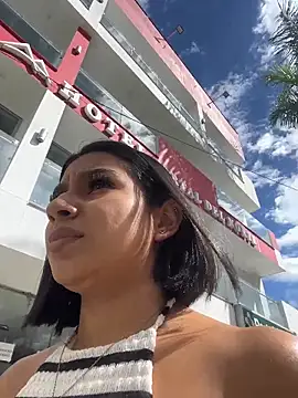 AlyssaRay online show from 11, 4, 2026