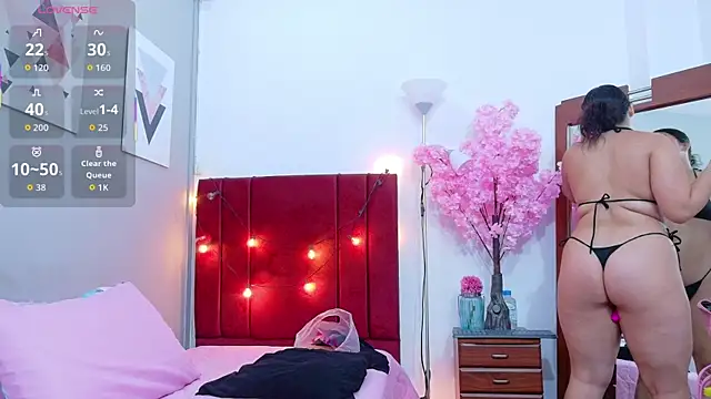 Snapshot of chubbykinkyygirl chatting on 5, 12, 2025 chubbykinkyygirl online show from 5, 12, 2025