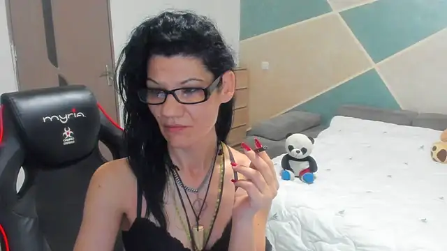 SweetSin40 online show from 9, 4, 2026