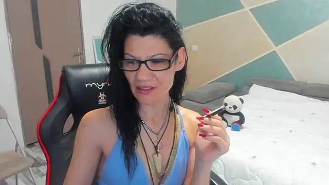 SweetSin40 online show from 10, 4, 2026