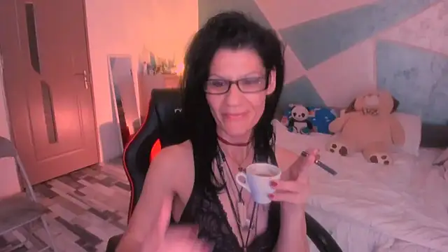 SweetSin40 online show from 18, 5, 2026