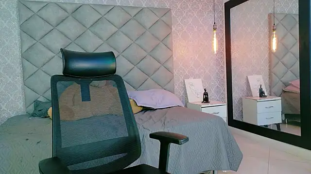 CARO ADAMS1 online show from 14, 1, 2026