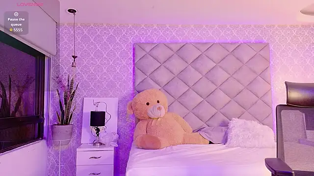 CARO ADAMS1 online show from 18, 2, 2026