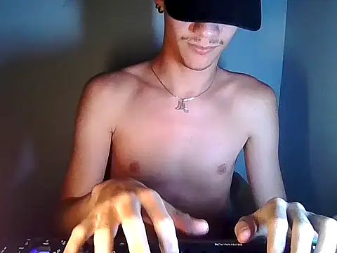 Snapshot of Santyingreg0 chatting on 23, 10, 2025 Santyingreg0 online show from 23, 10, 2025