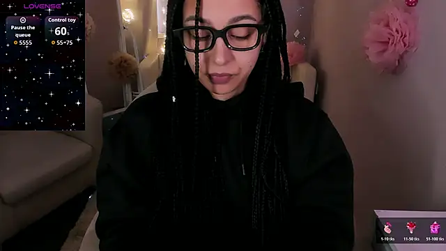 Aisha Goldstein online show from 5, 4, 2026