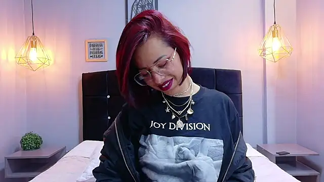 Snapshot of CHARLOTTE_DIOR_ chatting on 14, 10, 2025 CHARLOTTE DIOR online show from 14, 10, 2025