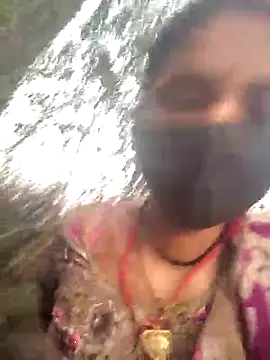 Snapshot of Mehta_seema chatting on 5, 12, 2025 Mehta seema online show from 5, 12, 2025